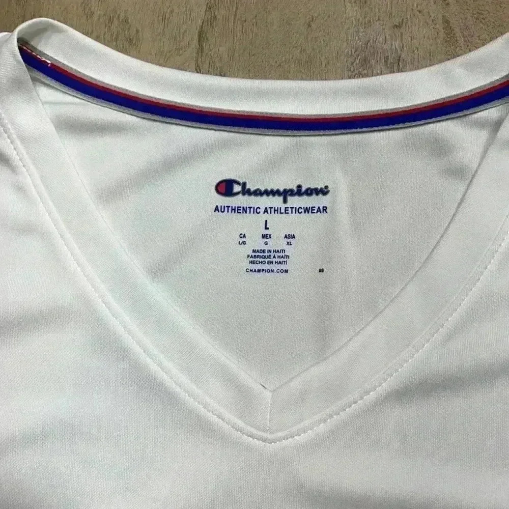 NWT Champion double dry V neck size Large - Picture 4 of 4